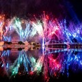 龍潭歸鄉文化節花火之夜 煙火秀與燈光秀雙呼應美不勝收