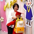 迎接小一新階段 屏東縣長為幼兒園畢業生揹上書包
