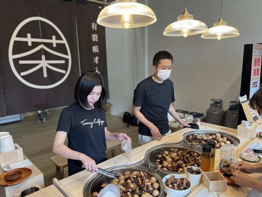 青年返鄉傳承父親手藝 日月潭「阿伯茶葉蛋」飄香再進化