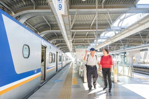 台中敬老愛心卡搭火車貼心升級 單趟補助調高至45元