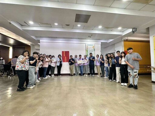 雲林國民年金考核奪優等! 張麗善親貼紅榜表揚團隊