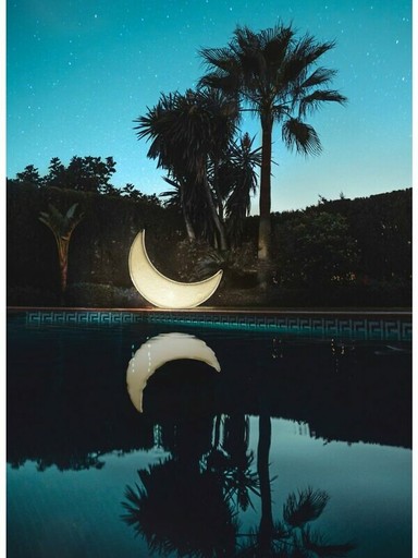 我家有一枚彎月！浪漫「月亮夜燈躺椅」打造唯美度假氛圍，光看就幸福滿滿