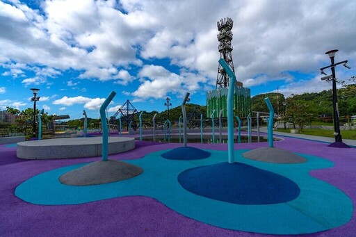 新北汐止1.3公頃「星際遊戲場」啟用！全國唯一八大行星主題設計，水星戲水區水陸兩玩