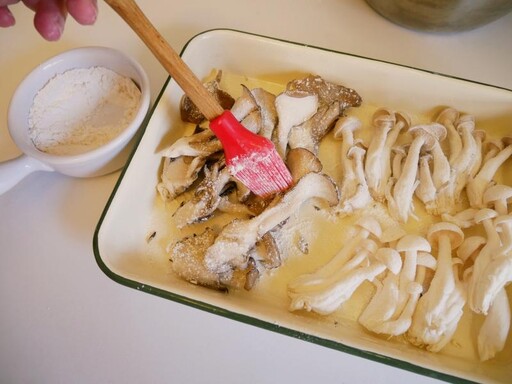 好酥脆「炸舞菇/炸菇菇」在家的日式居酒屋