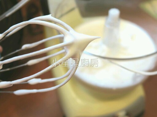 一次做兩個美味蛋糕！蜂蜜戚風蛋糕