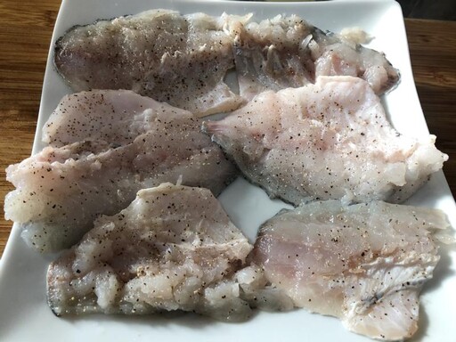 酸甜開胃很下飯！泰式炸魚片