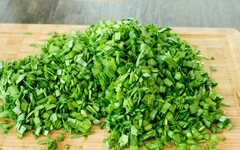 簡易家常菜！韭菜煎蛋餅