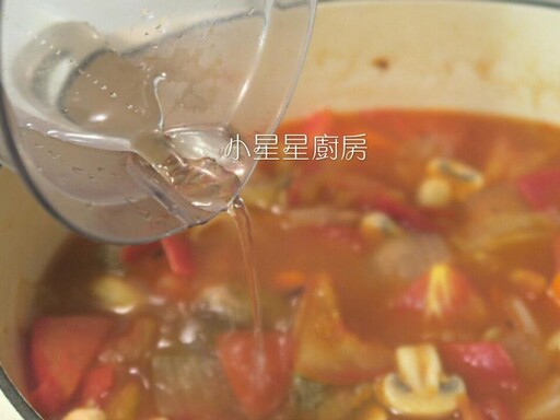 一鍋到底方便美味！義式蕃茄牛肉蔬菜湯