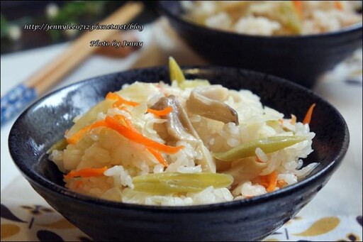 清爽又營養～日式和風高麗菜雜炊飯