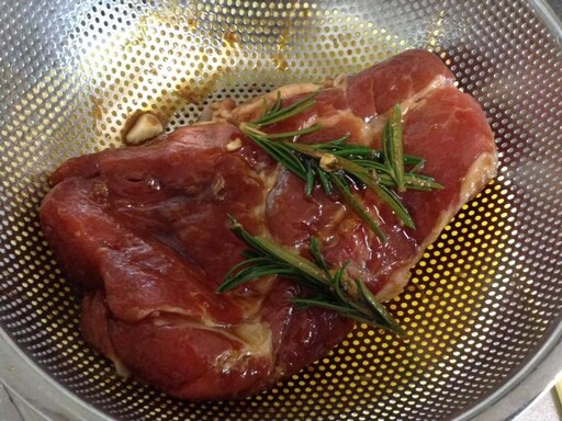 多汁香嫩！蜜汁叉燒肉