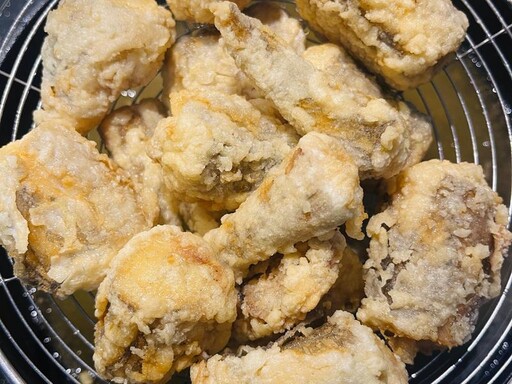 外酥內軟！椒鹽豆腐魚