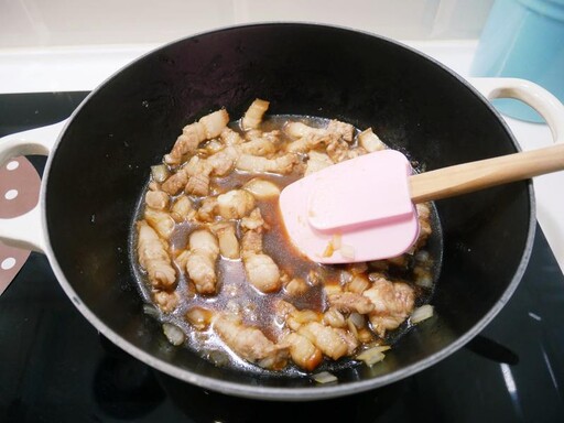 簡單做「手切滷肉飯」白飯煮多點！！