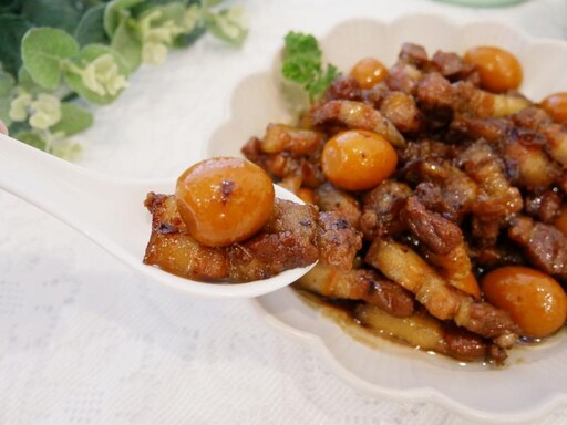 簡單做「手切滷肉飯」白飯煮多點！！