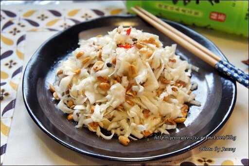 輕爽又開胃！涼拌高麗菜絲