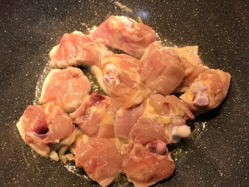 開胃又下飯！醃筍炒雞