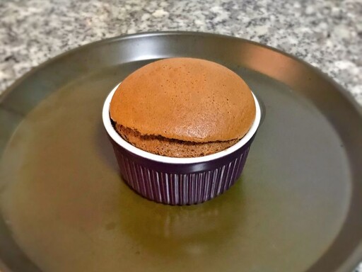 入口即化、蓬鬆可口！榛果巧克力舒芙蕾soufflé