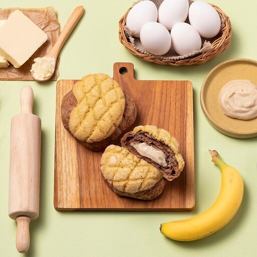 日賣2千顆！東京芭娜娜「傳說級菠蘿麵包」睽違20年再販售，酥脆外皮+香蕉卡士達內餡螞蟻人必吃