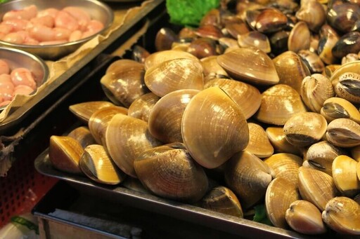 再也不怕海鮮「裝熟」！一次學會蛤蜊、牡蠣、魚肉等常見五類海鮮熟度辨識