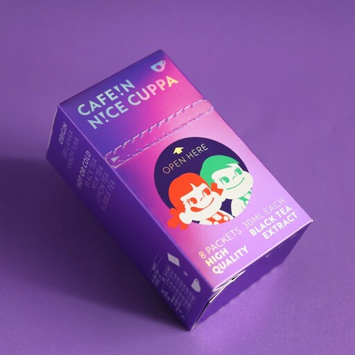 「CAFE!N x 不二家」聯名時髦又可愛!草莓OREO奶昔必喝,復古水果攤花袋、撞色帆布包超百搭