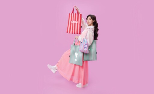 「CAFE!N x 不二家」聯名時髦又可愛!草莓OREO奶昔必喝,復古水果攤花袋、撞色帆布包超百搭