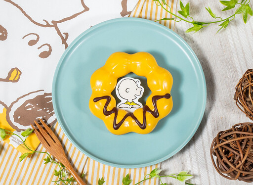 「Mister Donut x SNOOPY」最萌聯名登場!史努比、查理布朗變身甜甜圈,同步推2款療癒實用周邊