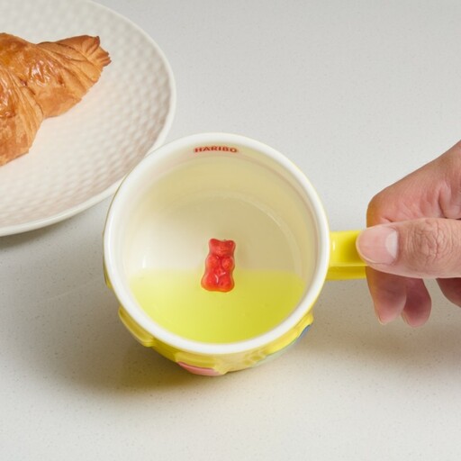 小熊軟糖在我家!HOLA x HARIBO繽紛聯名登場:熊熊點心盤、大抱枕打造可愛爆擊居家日常