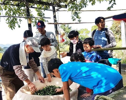 新北市圖中秋小旅行 體驗月見豆腐與茶鄉風情