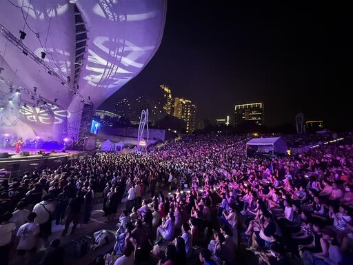 台中金曲音樂節2天湧近2萬人次 盧秀燕驚喜探班