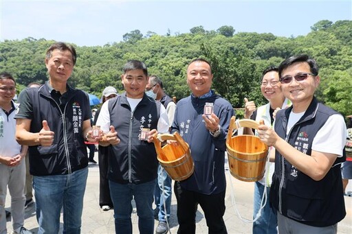 台中慶端午 500瓶鐵砧山劍井午時水搶領一空