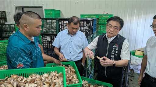 台中雙獲全國十大績優農業產銷班 局長張敬昌祝賀