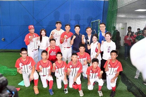 孕育未來棒球之星-東園國小捷運共構大樓落成