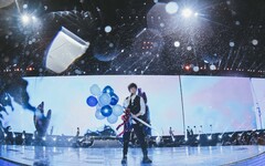 【更新】五月天香港演唱會遇暴雨、失火、遭竊 歌迷幫點光明燈