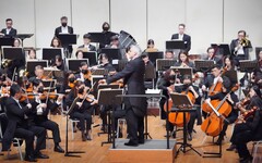 霍內克指揮國台交 演出貝多芬、布拉姆斯第一號交響曲