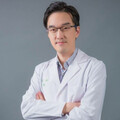 「回春名醫」吳紹琥黑歷史曝光！醫療廢棄物丟捷運、走私胎盤素