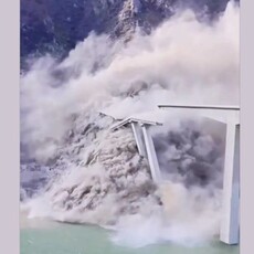 山體滑坡？四川阿壩馬爾康紅旗橋突發垮塌 幸無傷亡