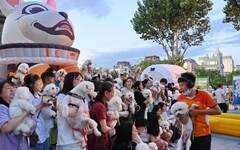 寵物「單飛」坐高鐵 「寵物友好」促大陸「它經濟」爆發