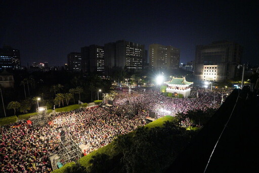 凱道護國之夜湧進20萬人 賴清德拋四個保證、台灣不走回頭路