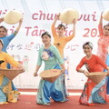 台越同樂在新北 越南華語流行音樂歌手杜豔嬌莉演唱叮叮噹噹