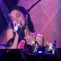 Jessica高雄秀美腿加碼安可神曲 合體「告五人」中文咬字超清晰