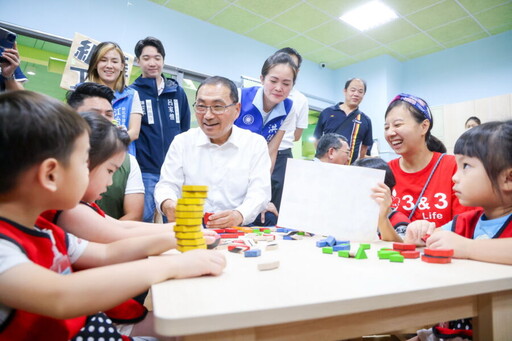 滿足在地就學 侯友宜視察桃子腳國中小校舍暨共構幼兒園進度