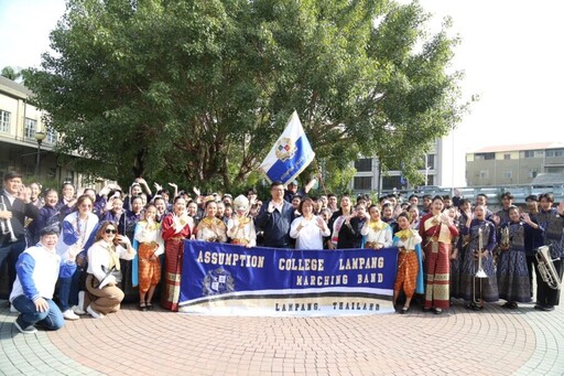 泰國管樂常勝軍「南邦易三倉管樂團」 快閃嘉義文創園區開嘉市集