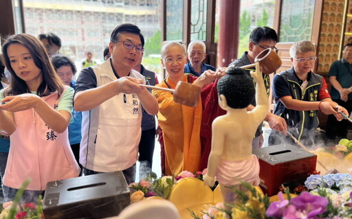 新北慶佛誕！侯友宜到聖覺寺、廣修禪寺參拜 籲葉元之加油