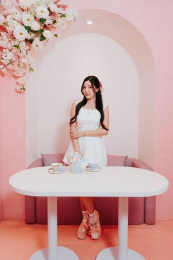 南珉貞甜美站台 Sylvie森林甜點仁愛店開幕人氣爆棚