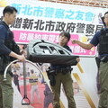 新北警局添利器 警友會贈200套新型防暴裝備提升勤務安全