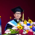 富比士台灣50大富豪揭榜 富邦蔡家兄弟奪冠、林百里退居第二