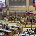 民進黨團總質詢變「大罷免大秀」？藍轟無心市政、貽笑大方