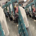 高鐵嬤包包佔位拒讓座！乘務員「1妙招」化解 網友讚超紓壓