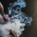 幼子毛髮愷他命超標 300 倍！高雄毒父K菸害兒 判刑下場曝光