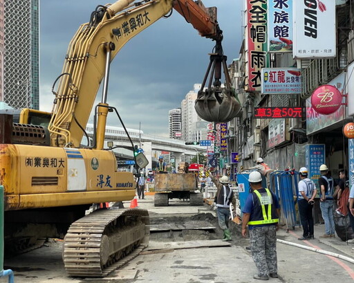 監控失靈？新埔民生站工地滲水下陷 山田摩衣：店門關不起來
