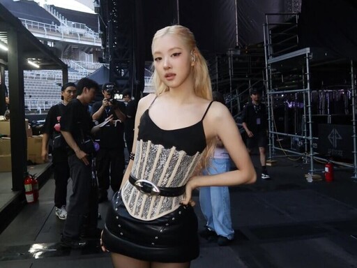 BLACKPINK美國開唱！Rosé表演意外跌落 影片曝光引粉絲心疼